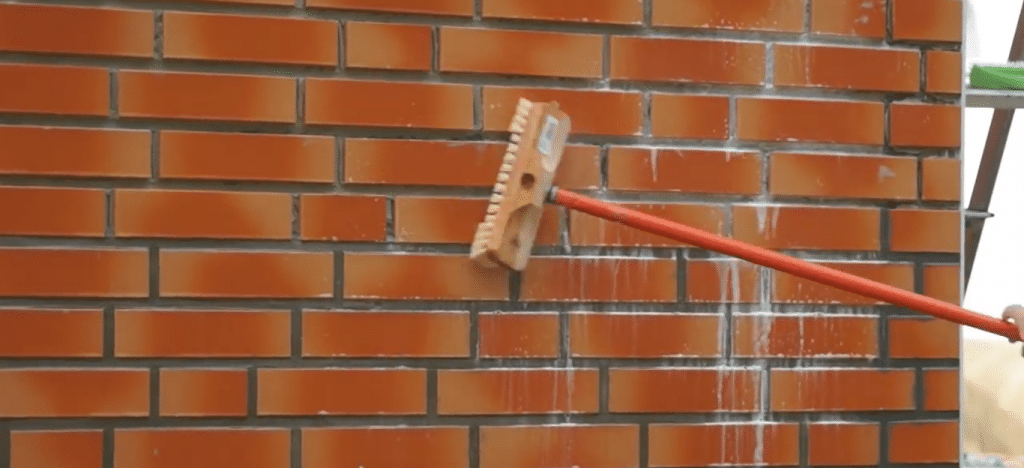 Как подготовить поверхность кирпича перед покраской Как подготовить поверхность кирпича
