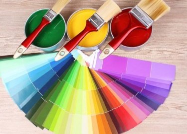 Пластик можно покрасить акриловыми красками на водной основе. Но существуют и другие виды составов, подходящие для покраски ПВХ. Рассмотрим их подр...