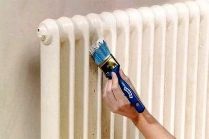 Краска на масляной основе
