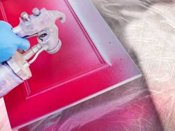 Покрасьте фасады кухни
