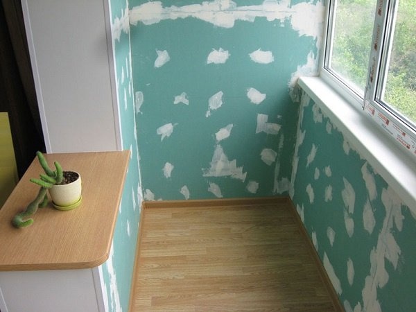 покраска стен из гипсокартона
